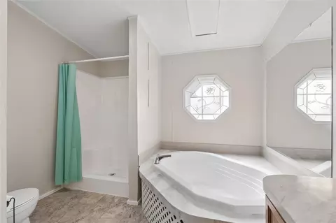 Bath - 722 Pickens Dr, Pendleton, SC 29670 photo 2 of 3