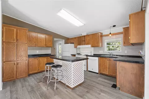 Kitchen - 722 Pickens Dr, Pendleton, SC 29670 photo 2 of 5