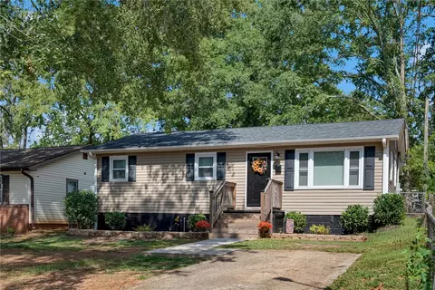130 Everett St, Spartanburg, SC 29306