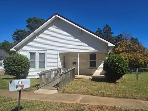 117 Wellington St, Anderson, SC 29624