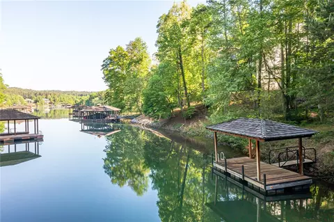 217 Featherstone Dr, Sunset, SC 29685