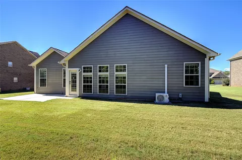 Exterior - 115 Sturbridge Ct, Easley, SC 29642 photo 7 of 14