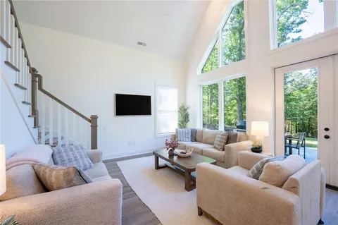 Living - 311 Lacustrian Ln, Central, SC 29630 photo 2 of 3