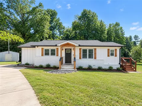 350 Park Ave, Salem, SC 29676