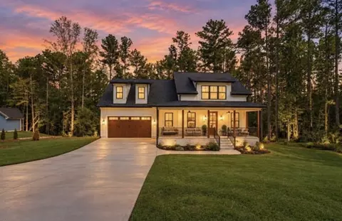 107 Moonlight Dr, Fair Play, SC 29643