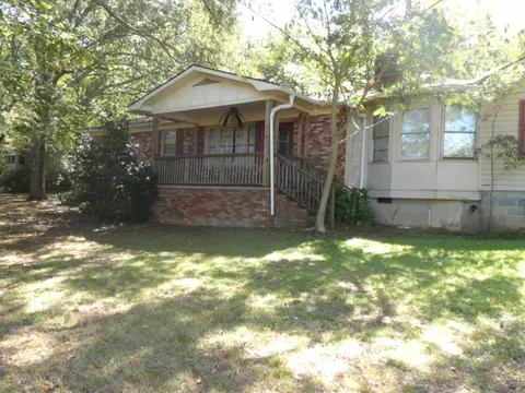 165 Saluda Circle Dr, Central, SC 29630