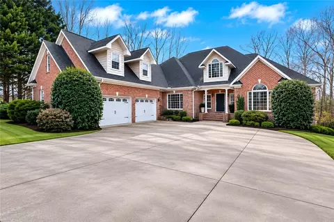 114 Augusta National, Anderson, SC 29621