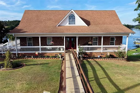 417 Mcgill Cir, Iva, SC 29655