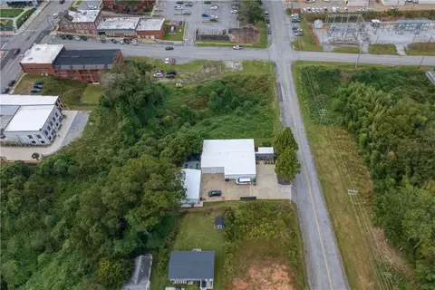 306 E North 2nd St, Seneca, SC 29678 photo 7