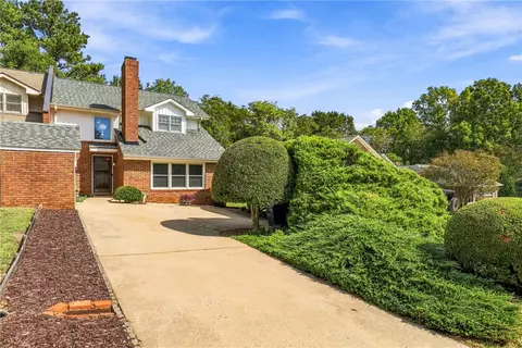 7 Woodbridge Cir, Anderson, SC 29621