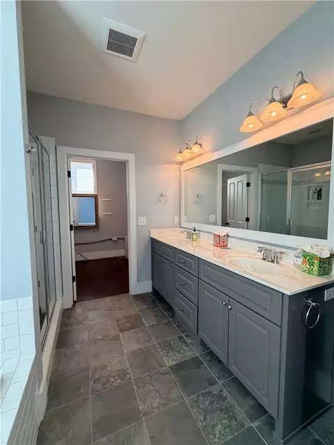 Bath - 133 Hardin Ave, Clemson, SC 29631 photo 3 of 4