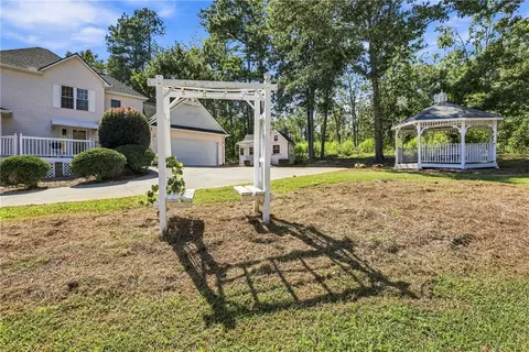 Exterior - 406 Stonewall Dr, Easley, SC 29642 photo 8 of 14