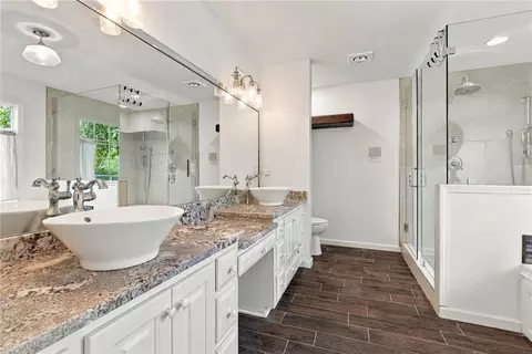 Bath - 406 Stonewall Dr, Easley, SC 29642 photo 1 of 3