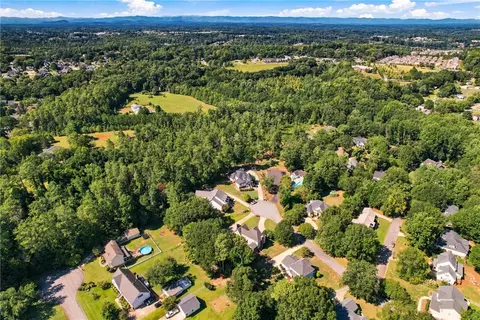 View/Area - 406 Stonewall Dr, Easley, SC 29642 photo 4 of 6