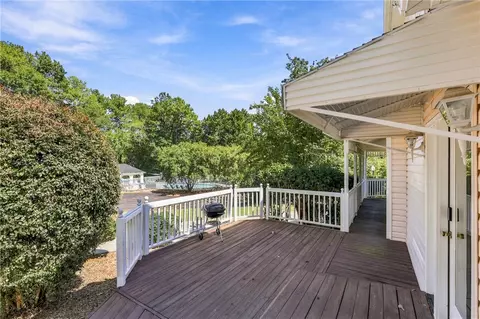 Exterior - 406 Stonewall Dr, Easley, SC 29642 photo 4 of 14