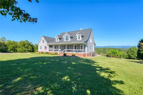 202 Mccauley Ext, Travelers Rest, SC 29690