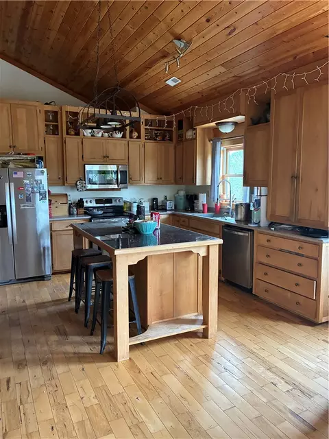 Kitchen - 345 Geraldine Dr, Walhalla, SC 29691 photo 2 of 3