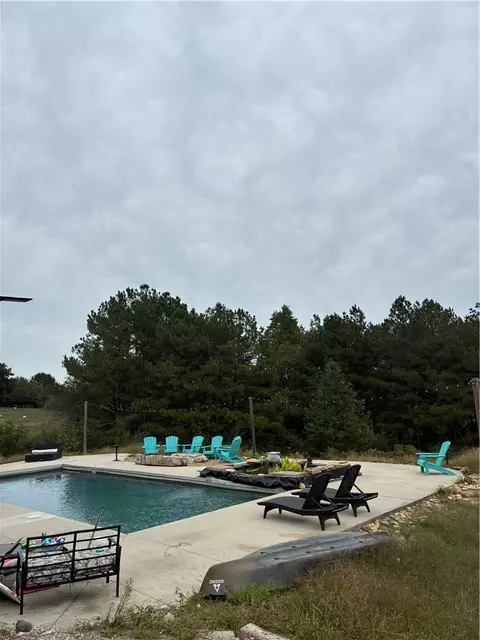 Exterior - 345 Geraldine Dr, Walhalla, SC 29691 photo 10 of 16