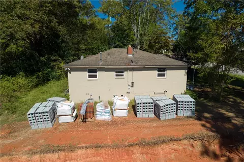 204 Pine St, Seneca, SC 29678