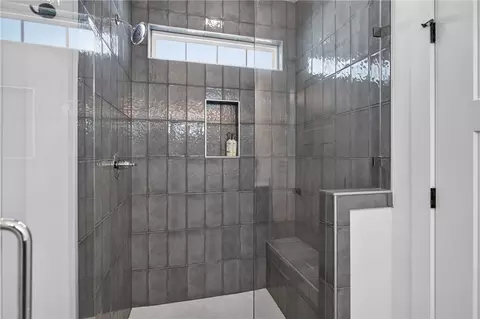 Bath - 120 Founders Blvd, Central, SC 29630 photo 2 of 4
