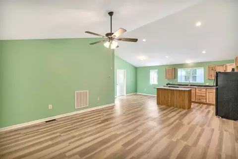 Living - 255 Ellena Dr, Seneca, SC 29672 photo 3 of 5