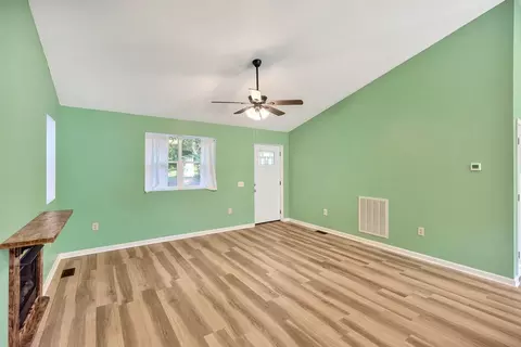 Living - 255 Ellena Dr, Seneca, SC 29672 photo 4 of 5