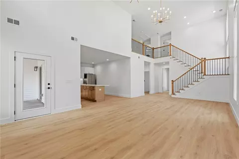 Living - 119 Park Dr, Easley, SC 29640 photo 3 of 4
