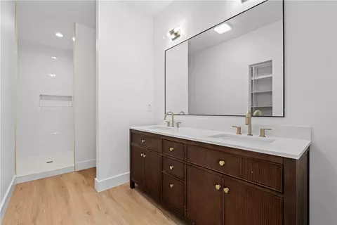 Bath - 119 Park Dr, Easley, SC 29640 photo 1 of 4