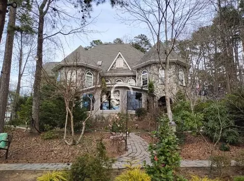 246 E Waters Edge Ln, West Union, SC 29696