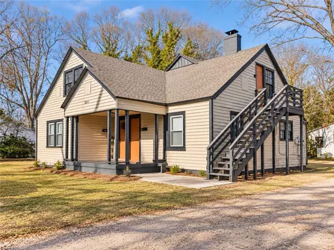 211 California Ave, Spartanburg, SC 29303