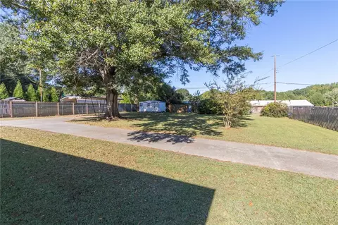 Exterior - 200 Fleming Dr, Anderson, SC 29621 photo 13 of 14