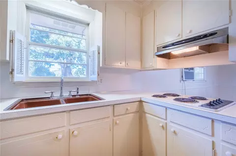 Kitchen - 200 Fleming Dr, Anderson, SC 29621 photo 5 of 6