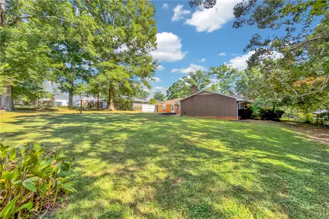 Exterior - 204 Brook Forest Dr, Anderson, SC 29621 photo 8 of 9