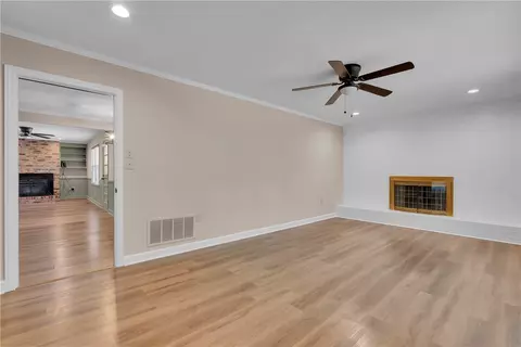 Living - 204 Brook Forest Dr, Anderson, SC 29621 photo 2 of 6
