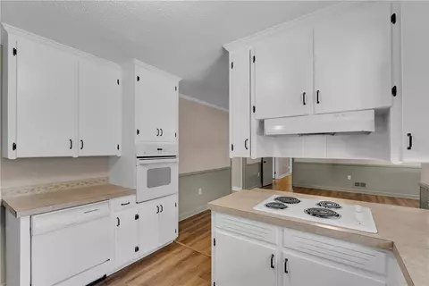 Kitchen - 204 Brook Forest Dr, Anderson, SC 29621 photo 2 of 2
