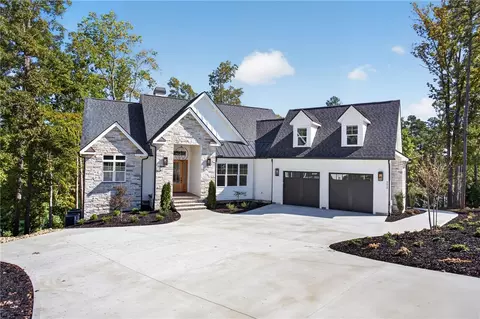 771 Sunset Cove Dr, West Union, SC 29696