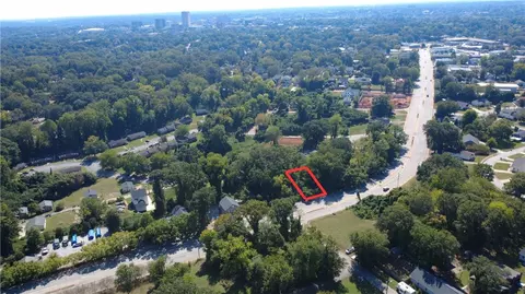 428 Rutherford Rd, Greenville, SC 29609