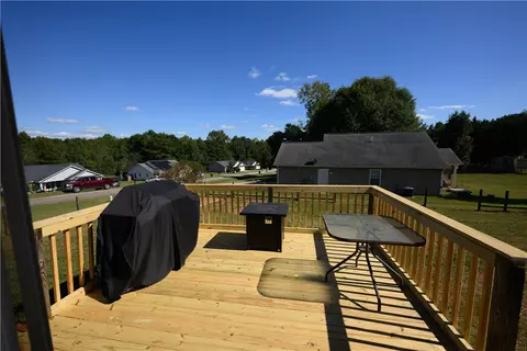 Exterior - 102 Stanmoore Dr, Anderson, SC 29621 photo 3 of 5