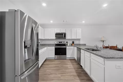 Kitchen - 104 Citrus Ln, Walhalla, SC 29691 photo 3 of 3