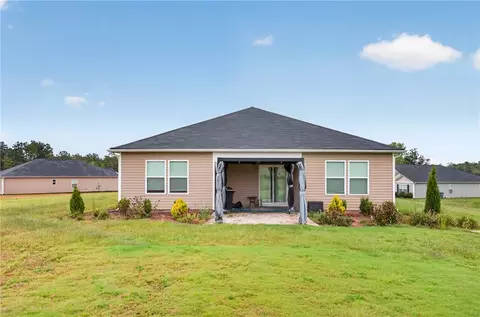 Exterior - 104 Citrus Ln, Walhalla, SC 29691 photo 6 of 8