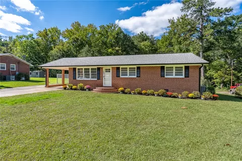 1007 E Northside Dr, Greenwood, SC 29649
