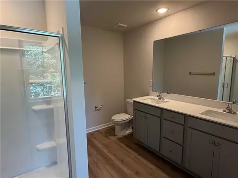 Bath - 216 Hamilton St, Easley, SC 29640 photo 1 of 2