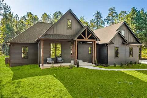 927 Coachman Trl, West Union, SC 29696