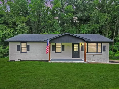 216 Ashcroft Dr, Greenwood, SC 29646
