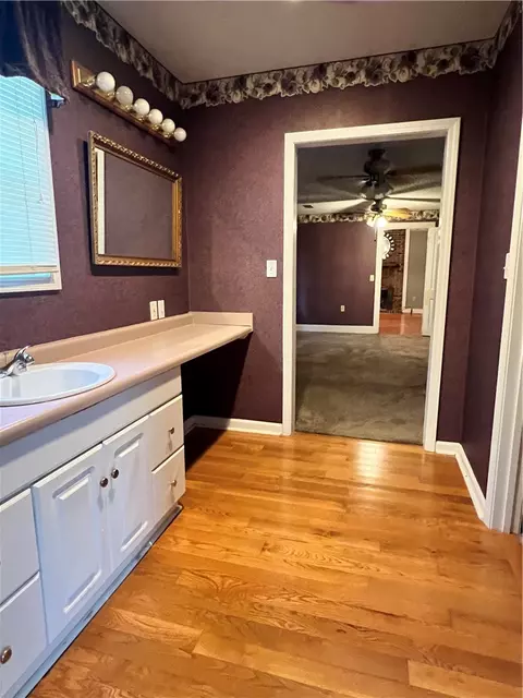 Bath - 711 W Bear Swamp Rd, Walhalla, SC 29691 photo 1 of 4