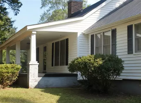 Exterior - 711 W Bear Swamp Rd, Walhalla, SC 29691 photo 6 of 19