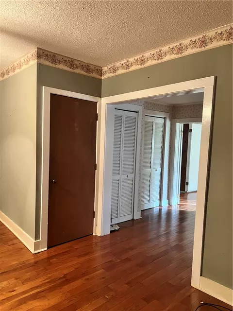 Entry Way - 711 W Bear Swamp Rd, Walhalla, SC 29691 photo 1 of 4