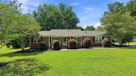 109 Griffin Cir, Liberty, SC 29657