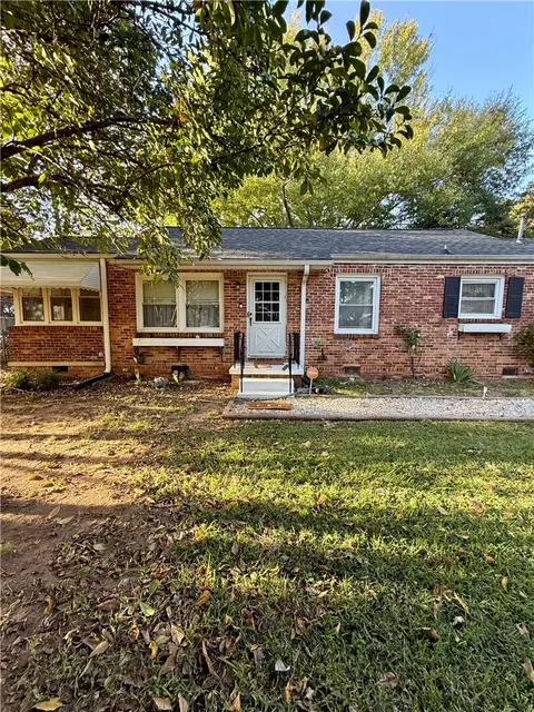 601 Winston Dr, Anderson, SC 29625