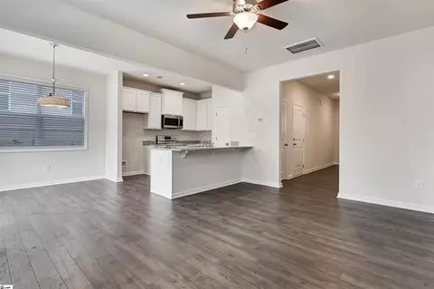 Living - 511 Belgrove Way, Easley, SC 29640 photo 1 of 4